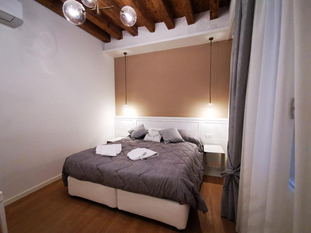 Deluxe 3 Bedroom Flat In Rialto Venedig
