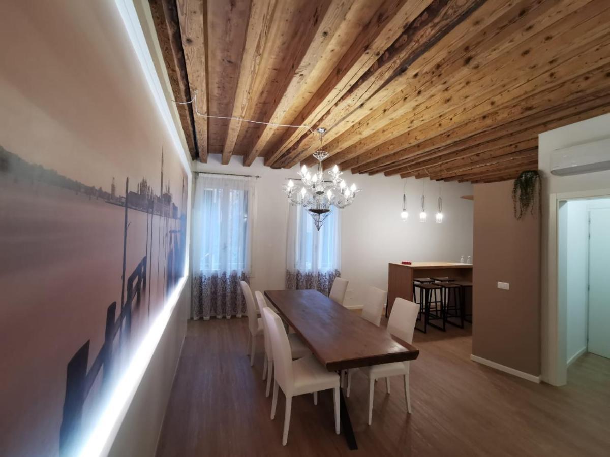 Apartment Deluxe 3 Bedroom Flat In Rialto Venedig
